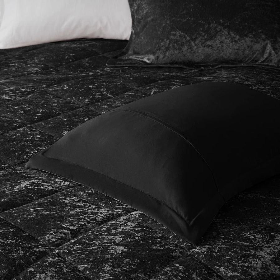 Felicia Full/Queen Comforter (Set) Black Olliix.com