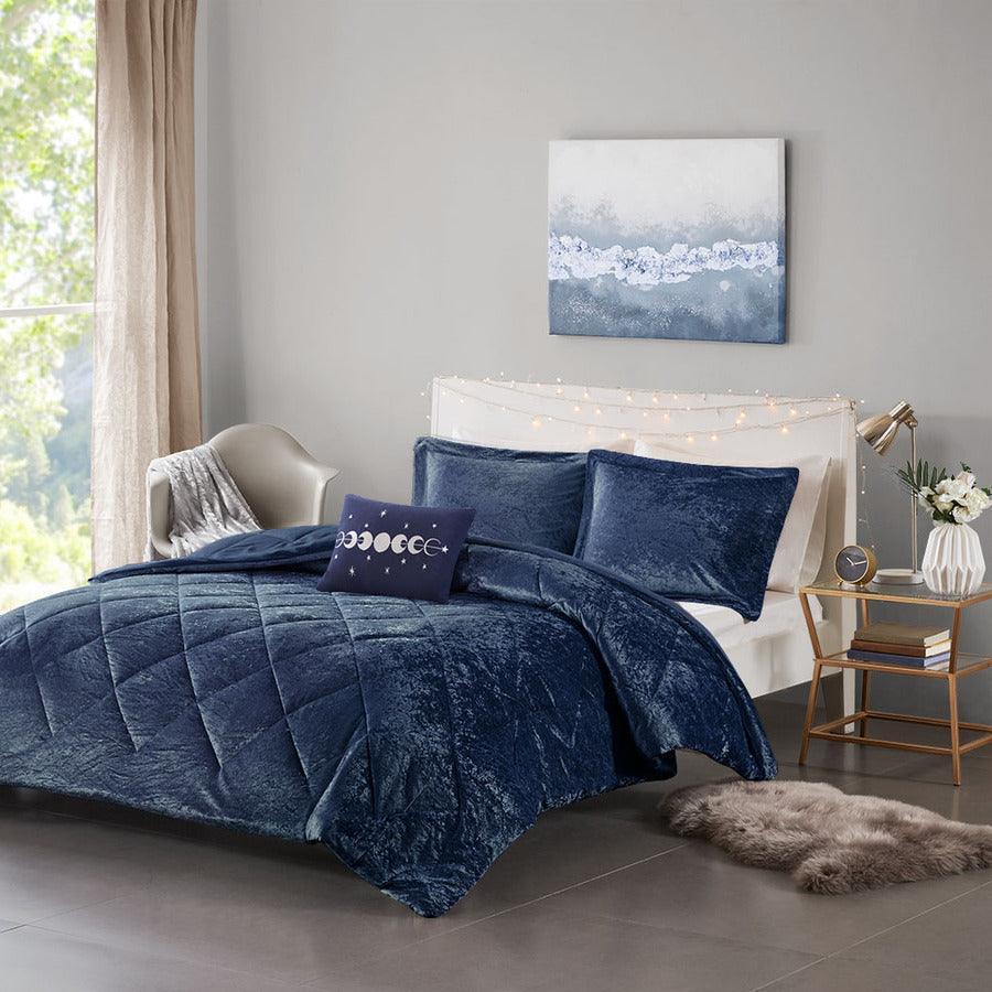 Felicia Full/Queen Comforter (Set) Navy Olliix.com