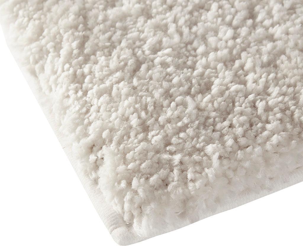 Grande 21" Bath Rug Ivory Olliix.com