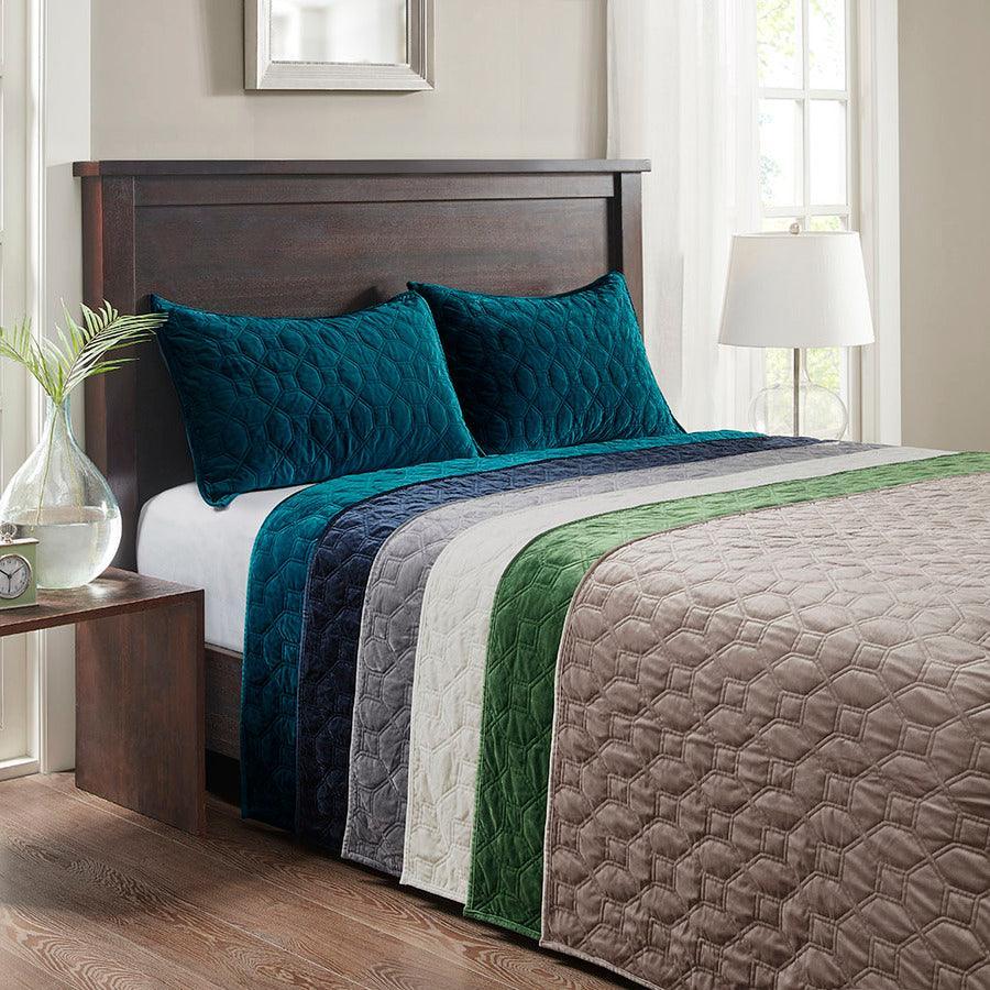 Harper Full/Queen Coverlet & Bedspr  Green Olliix.com