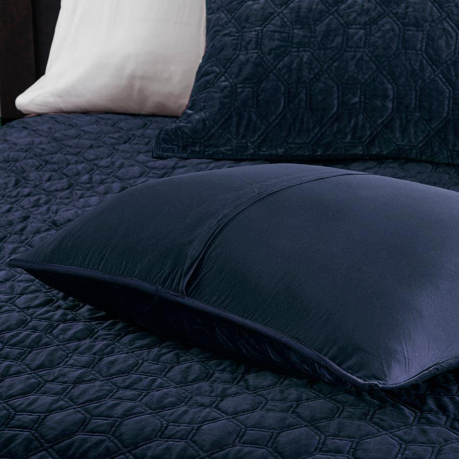 Harper Full/Queen Coverlet & Bedspread Navy Olliix.com