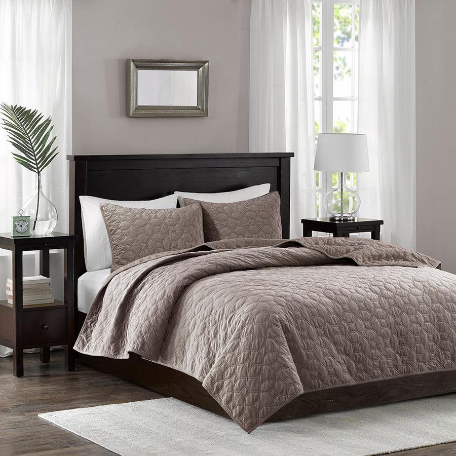 Harper Full/Queen Coverlet & Bedspread Taupe Olliix.com