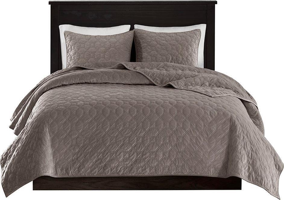 Harper Full/Queen Coverlet & Bedspread Taupe Olliix.com