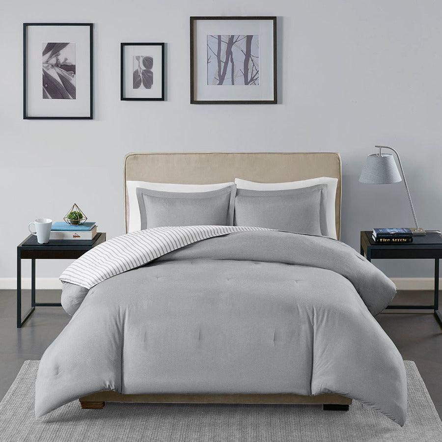 Hayden Reversible 20 " D Yarn Dyed Down Alternative Comforter Set Gray King/Cal King Olliix.com