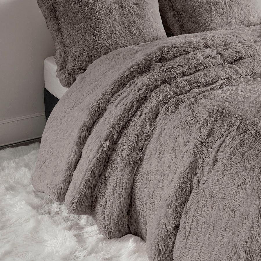 Malea Casual Shaggy Fur Duvet Cover Set Full/Queen Gray Olliix.com