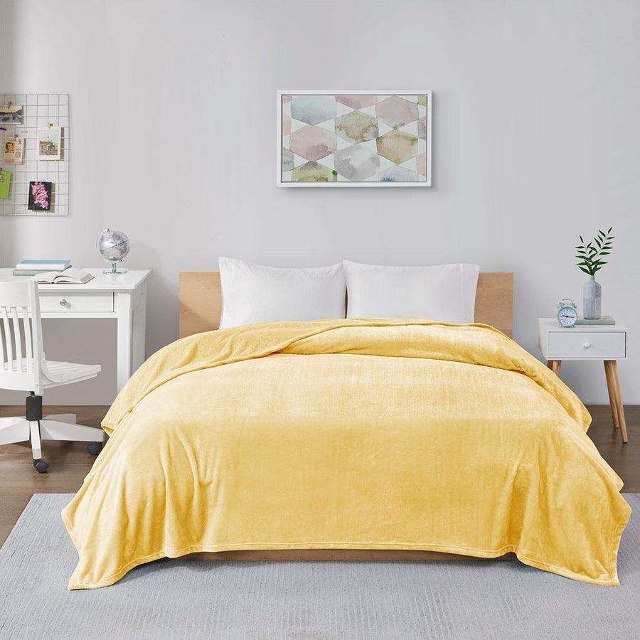 Microlight Casual Plush Oversized Blanket Full/Queen Yellow Olliix.com