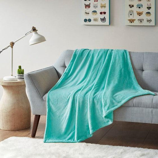 Microlight Plush Throw  Aqua