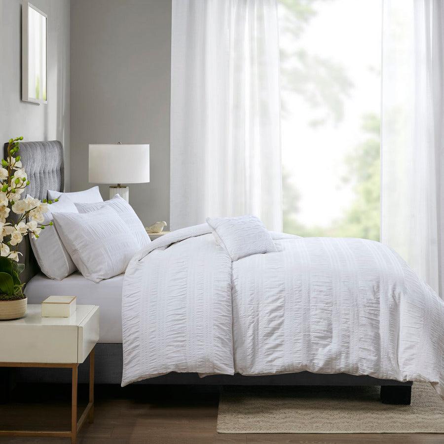 Nicolette Transitional 4 Piece Cotton Seersucker Duvet Cover Set Full/Queen White Olliix.com