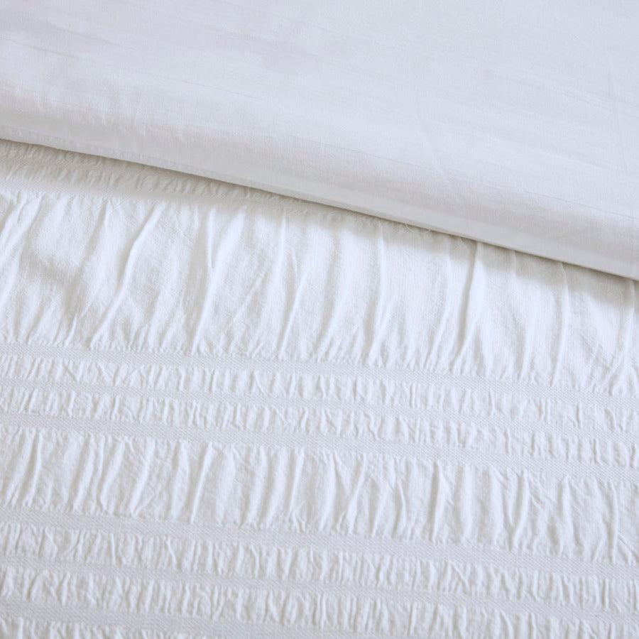 Nicolette Transitional 4 Piece Cotton Seersucker Duvet Cover Set Full/Queen White Olliix.com