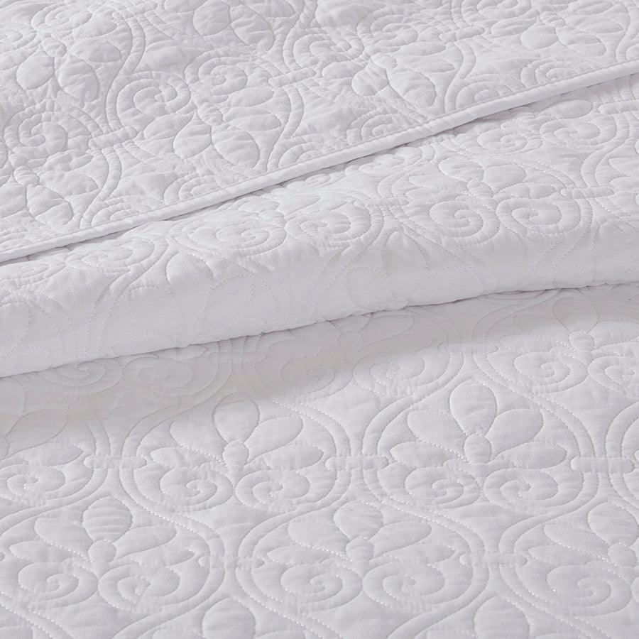 Quebec King Reversible Bedspread Set White Olliix.com