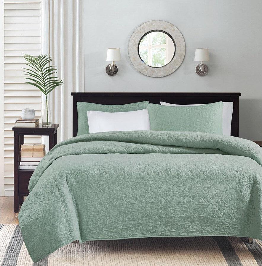 Quebec King/California King Reversible Coverlet Set Seafoam Olliix.com