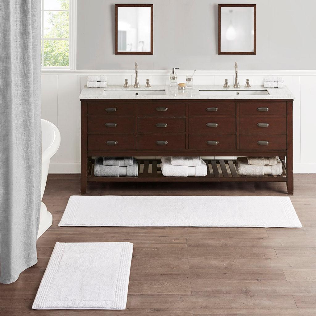 Splendor 21" Bath Rug White Olliix.com