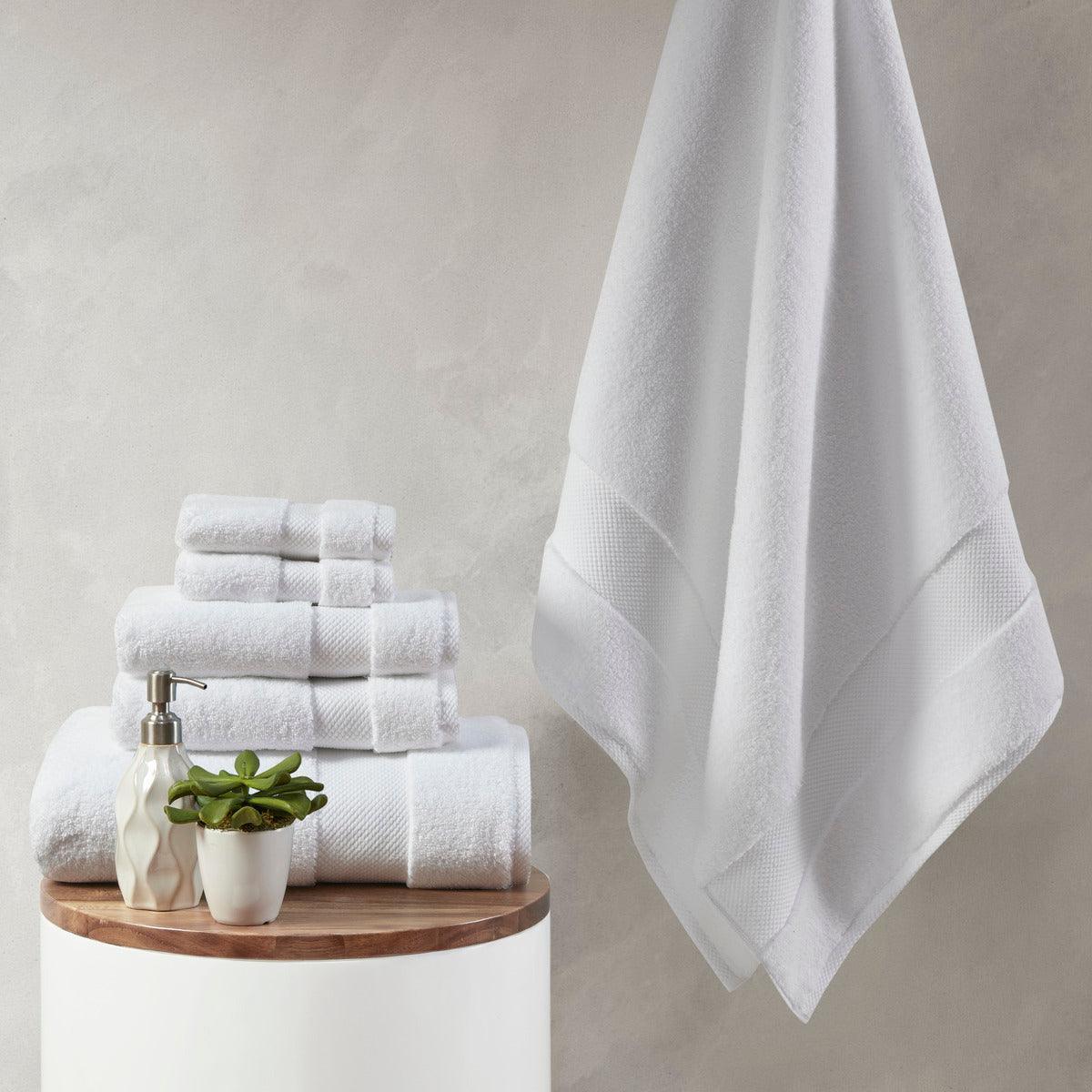 Splendor Bath Towel White Olliix.com