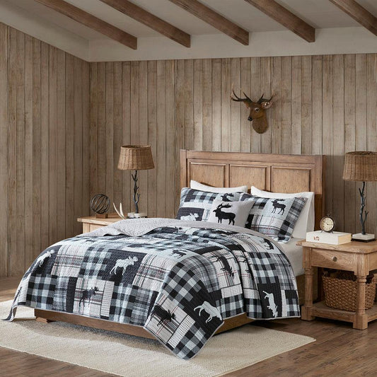 Sweetwater Lodge/Cabin Oversized 4 Piece Quilt Set Full/Queen Black & Gray Olliix.com