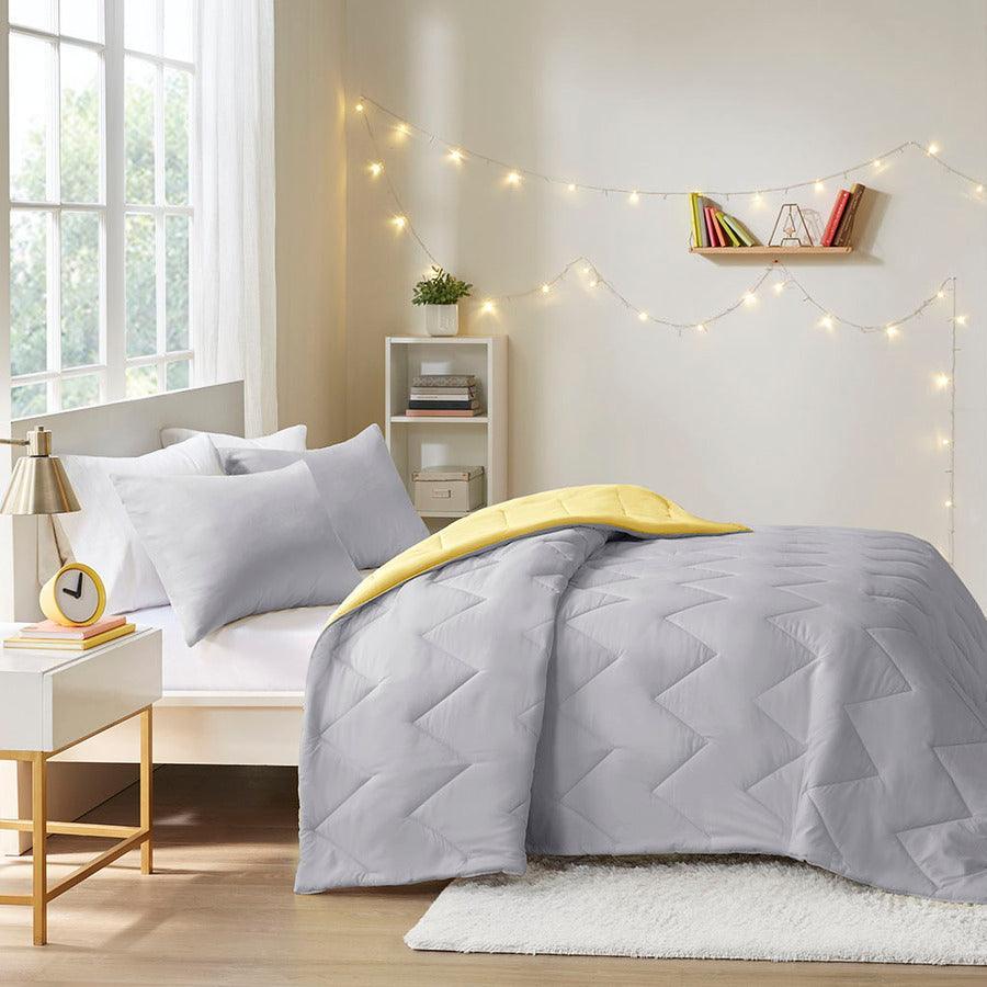 Trixie Casual Reversible Comforter Mini Set Gray King Olliix.com