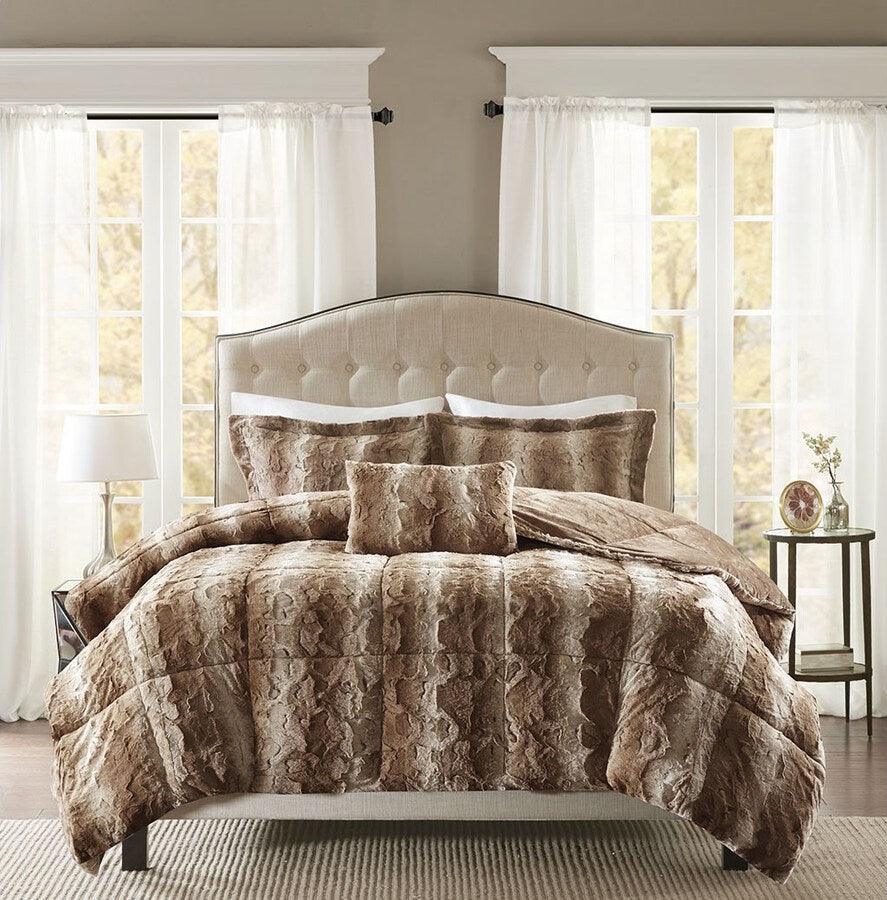 Zuri Full/Queen Comforter (Set) Tan Olliix.com